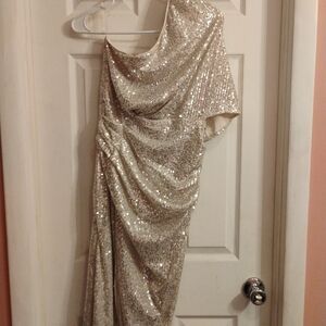 DO+BE Shimmering Gold Sequin One Shoulder Dress